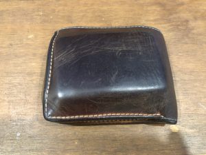 使い古した財布